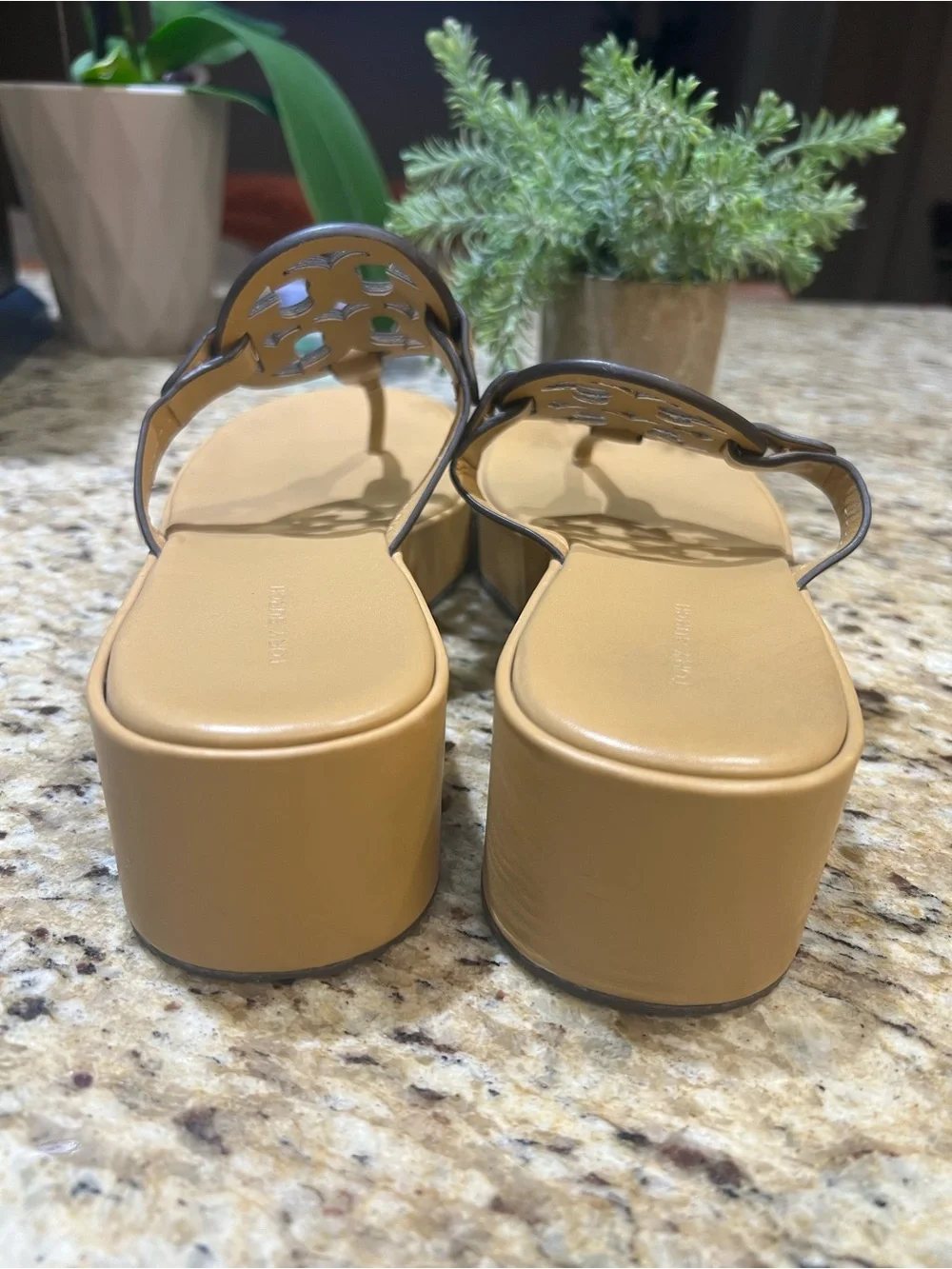 Tory Burch Miller Wedge Tan Leather Cutout Thong Sandals 9M